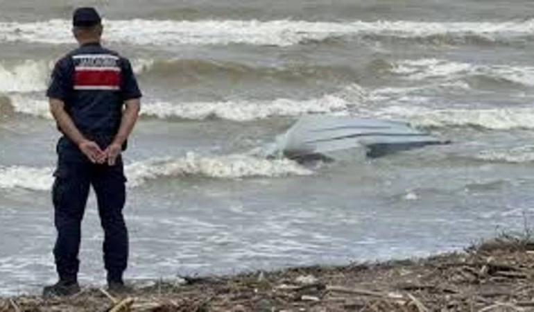 Samsun Çarşamba Sahilinde İnsansız Deniz Aracı Bulundu