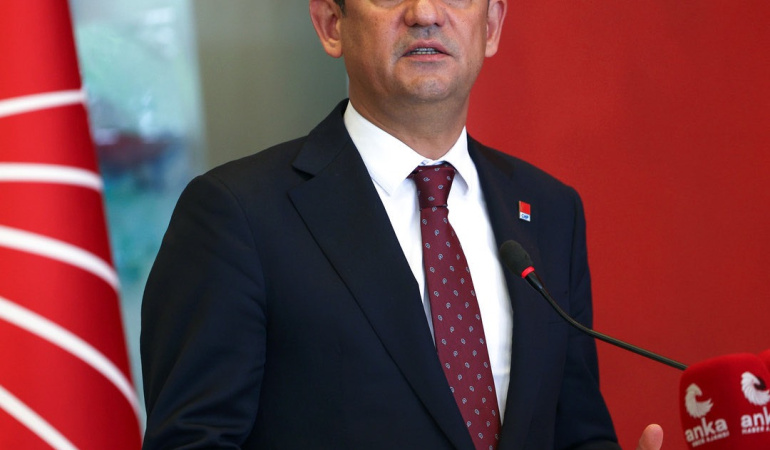 Özgür Özel, Yeni Parti’nin Başarı Garantisi Verdi