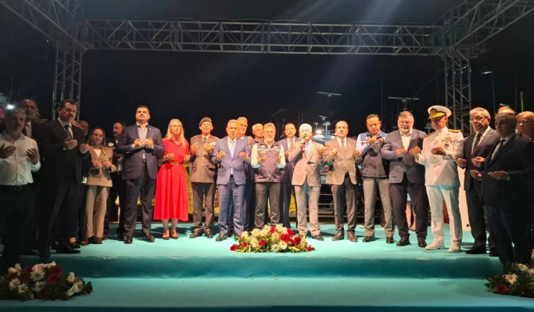 Tarım ve Orman Bakanı Yumaklı, İzmir’de Su Ürünleri Av Sezonu’nu açtı
