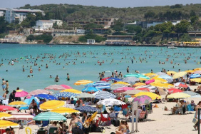 İzmir, 2026'nın İlk Yarım Yılında 841 Bin Yabancı Turist Ağırladı
