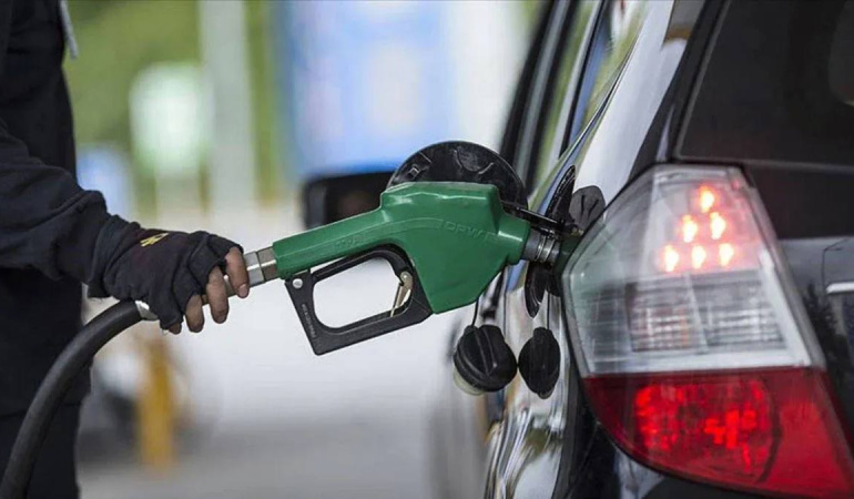 Motorin fiyatlarına 8,24 TL zam bekleniyor, litre maliyeti 90 TL’yi geçecek