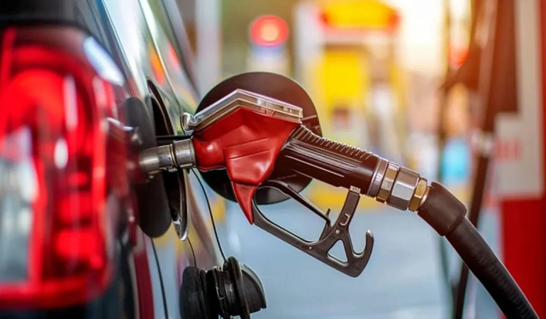 Motorin fiyatlarına 8,24 TL zam geliyor, yeni fiyatlar 4 Eylül’de uygulanacak