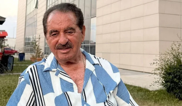 İbrahim Tatlıses, Çeşme’de hayranlarıyla buluştu; sağlık durumu endişe yarattı