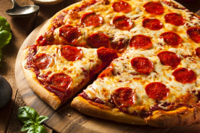 Pizza Hut, Yum! Brands'tan 2,7 milyar dolara LongRange Capital'e devredildi
