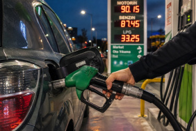 Akaryakıta gece yarısı zam: Motorin 90 TL'yi aştı