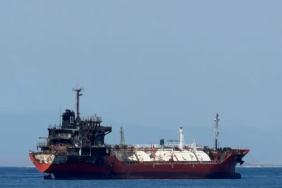 GAS AURA LPG tankeri, İzmir'in Dikili açıklarına demirledi