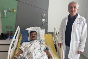 İzmir Şehir Hastanesi'nde 2,5 kilogramlık böbrek kitle ameliyatı gerçekleştirildi