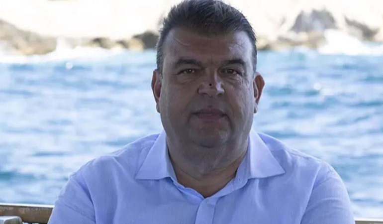 Umut Peköz, Seferihisar Belediyesi’ne yönelik yolsuzluk soruşturmasında gözaltına alındı