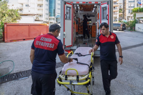 İzmir'de İtfaiye, Hastaneye Yetişemeyen Annenin Doğumunu Evde Yaptı