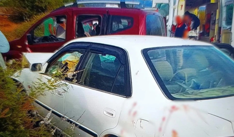 Kiraz’da iki otomobil çarpıştı, 8 kişi yaralandı