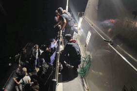 İzmir'de Seferihisar, Urla ve Foça'da 70 düzensiz göçmen ele geçirildi