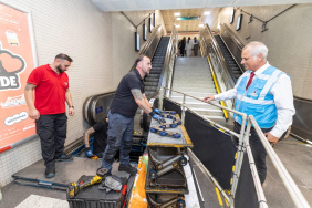 İzmir Metro’da 280 yürüyen merdiven ve asansör yakın takibe alındı.