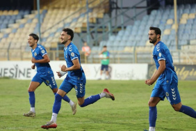 Menemen FK, Ankaraspor'u 3-0 yenerek galibiyetle tanıştı