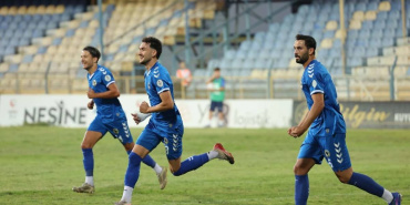 Menemen FK, Ankaraspor'u 3-0 yenerek galibiyetle tanıştı