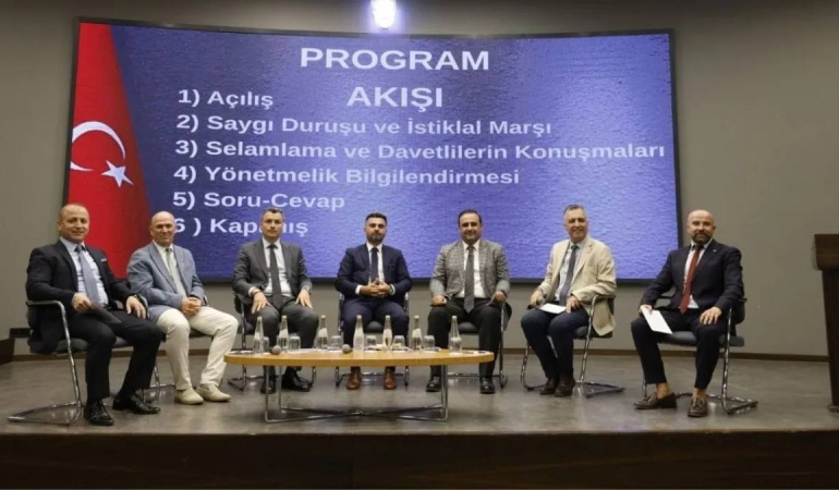 İzmir’de Yeni Ehliyet Sınav Sistemi Hakkında Bilgilendirme Toplantısı Yapıldı