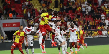 Göztepe, Çaykur Rizespor ile 2-2 berabere kalarak galibiyet hasretini sürdürdü