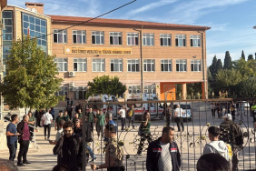 Turgutlu'daki silahlı saldırı sonrası İzmir'deki dört belediyeden etkinlik değişikliği