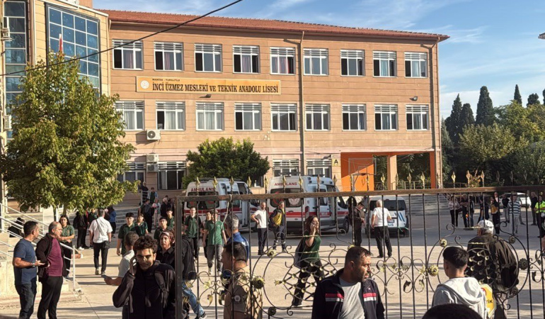 Turgutlu’daki silahlı saldırı sonrası İzmir’deki dört belediyeden etkinlik değişikliği