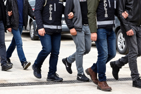 İzmir'de Düzenlenen Operasyonda 12 Kişi Gözaltına Alındı, 619 Milyon Lira Para Hareketi Belirlendi
