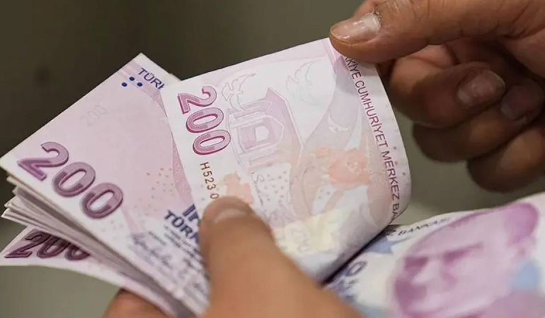 İzmir’de İşverenlerin Tercih Ettiği Meslekler: CNC Operatörü, Şoför ve Yazılımcı
