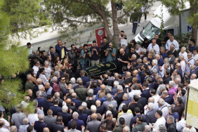 Burhan Özfatura'nın cenazesi Balçova'da düzenlendi