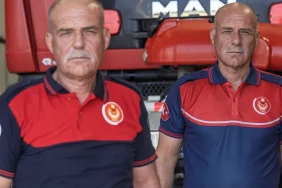 İzmirli İkiz Kardeşler 33 Yıldır İtfaiyecilik Yapıyor