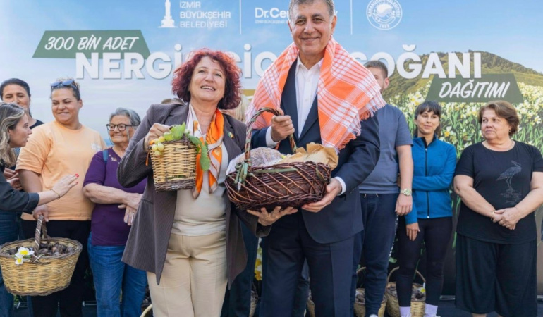 Karaburun’da nergis üretimine 300 bin soğan desteği sağlanacak