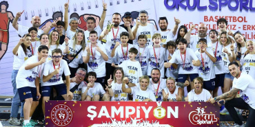 Eren Şahin Eronat Ortaokulu Basketbol Takımı Türkiye Şampiyonu