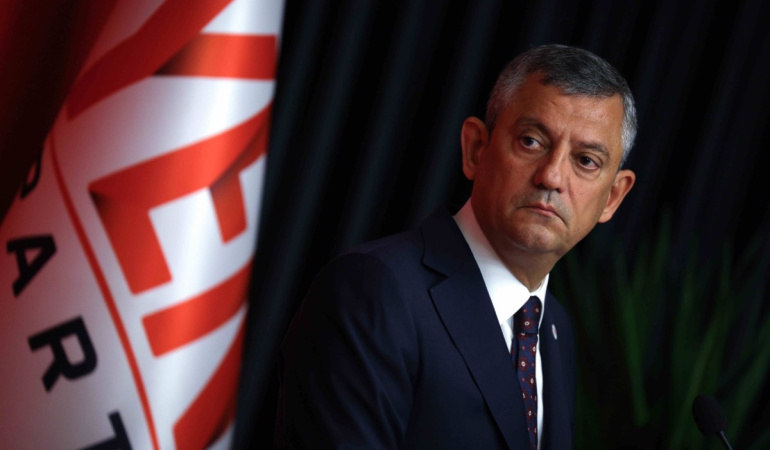 Özgür Özel, YENİ Parti’nin üye sayısını 723 bine yükseltti