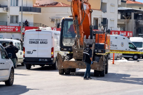 Menderes'te 85 yaşındaki Ali Kartal, iş makinesi çarpması sonucu hayatını kaybetti