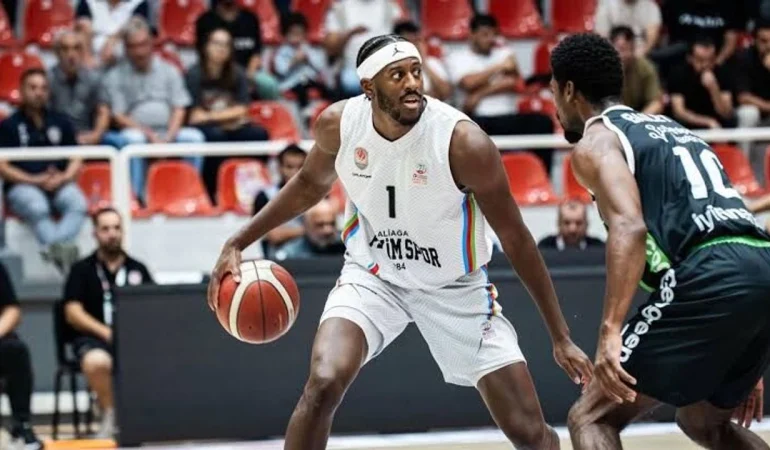 Aliağa Petkimspor, Denizli Basket’i 85-81 yenerek sezona galibiyetle başladı