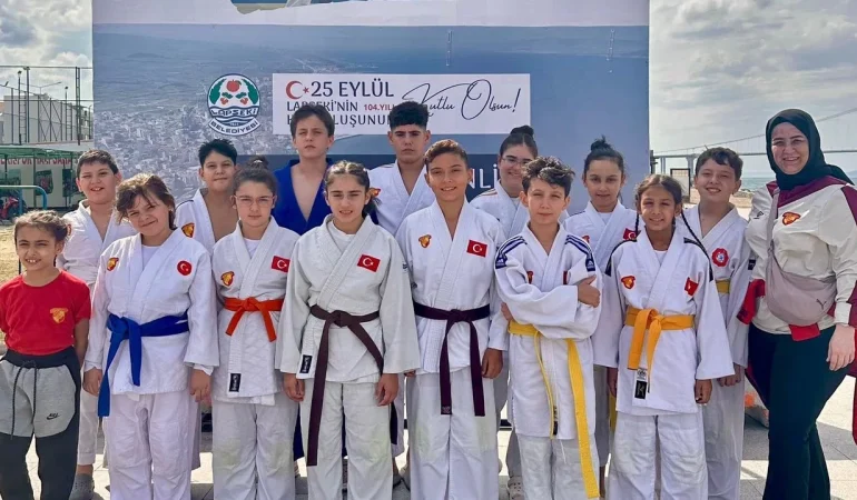 Göztepe Spor Kulübü, Lapseki Judo Turnuvası’nda 7 madalya kazandı