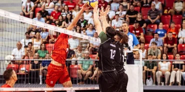 İzmir'de Erkek Voleybol Takımları TÜGİAD Turnuvası'nda Buluşuyor