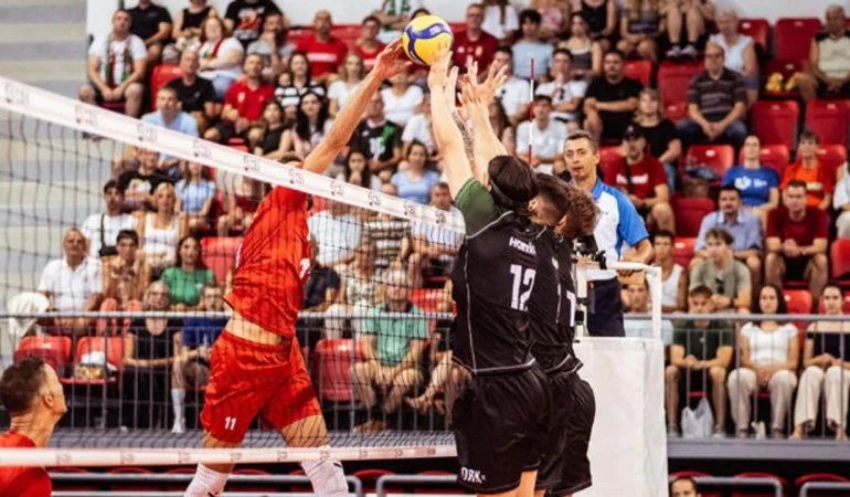 İzmir’de Erkek Voleybol Takımları TÜGİAD Turnuvası’nda Buluşuyor