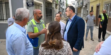 Bornova'da 282 Sokak Asfaltlama Çalışmaları Başlıyor