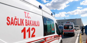 Ödemiş'te iki otomobil çarpıştı, 6 kişi yaralandı
