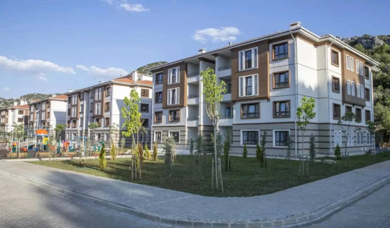 İzmir’de TOKİ, 405 arsa için açık artırma düzenliyor