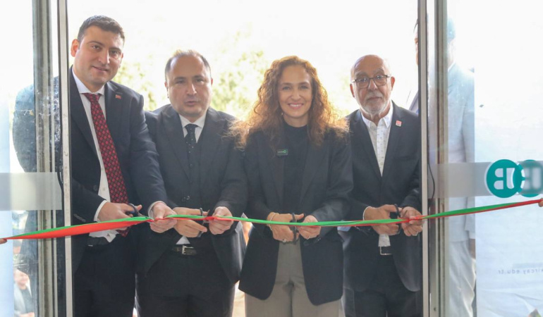 Karşıyaka Meslek Yüksekokulu resmi olarak açıldı