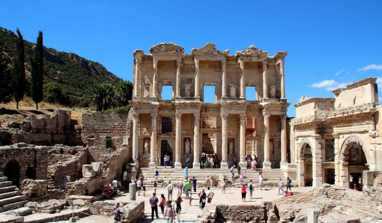 2025’te Efes Örenyeri, Türkiye’nin en çok ziyaret edilen örenyeri unvanını aldı