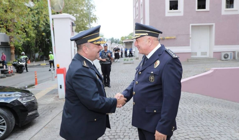 Ahmet Arıbaş, İzmir İl Emniyet Müdürlüğü’nde görevi devraldı