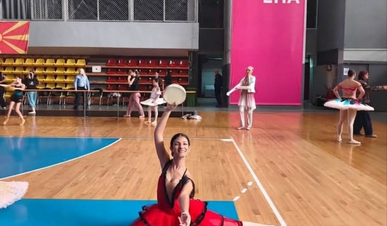 Seferihisar Neşeli Bale ve Dans Okulu, IDO Avrupa Şampiyonası’nda ödüller kazandı