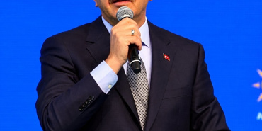 Nihat Zeybekci, Tera Portföy'ün TP2 fonuna yatırım yaptığını açıkladı