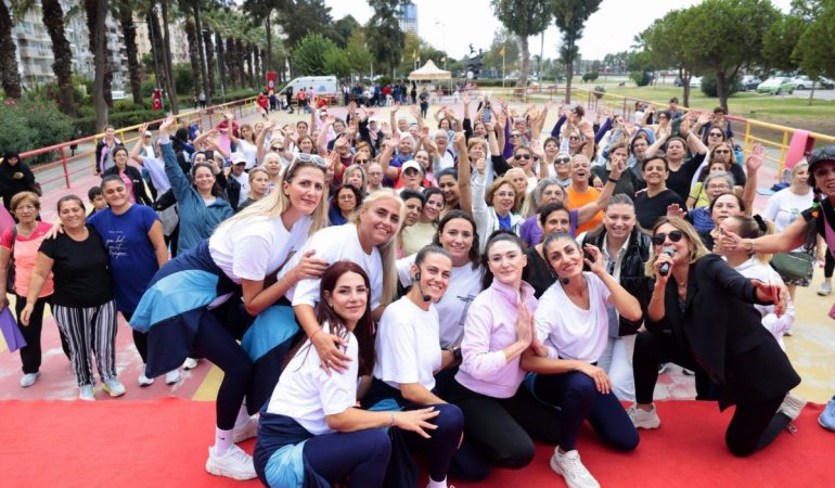 Denizatı Parkı’nda yoga ve pilates ile sağlıklı bir sabah