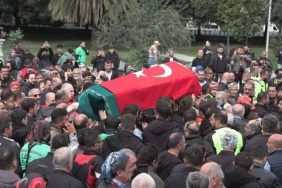 Cumhur Kahriman, İstanbul'da son yolculuğuna uğurlandı