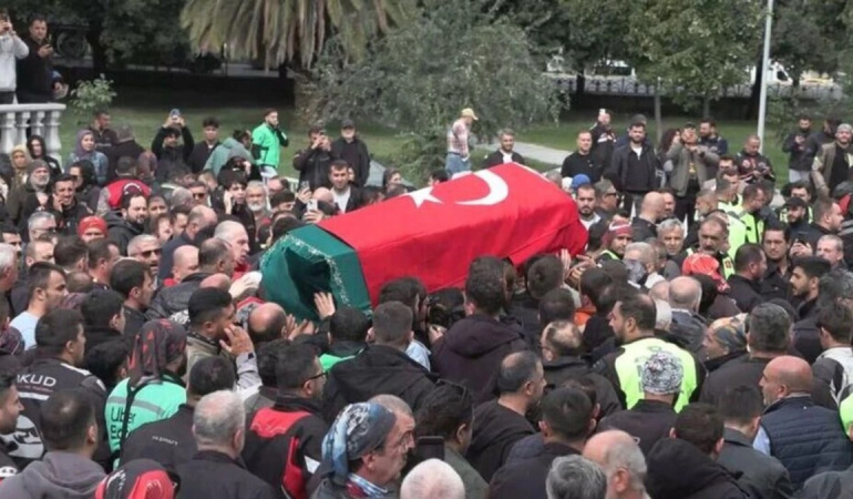 Cumhur Kahriman, İstanbul’da son yolculuğuna uğurlandı