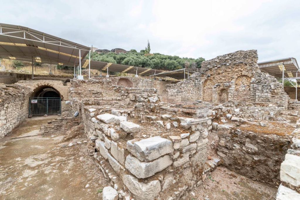 Torbalı'daki Metropolis kazıları 6 bin yıllık tarihi gün yüzüne çıkarıyor