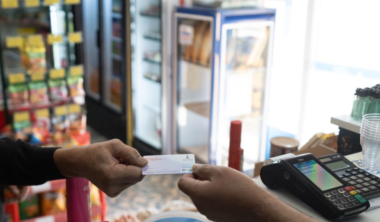 İzmir Büyükşehir Belediyesi, emeklilere 89 milyon lira ödeme gerçekleştirdi
