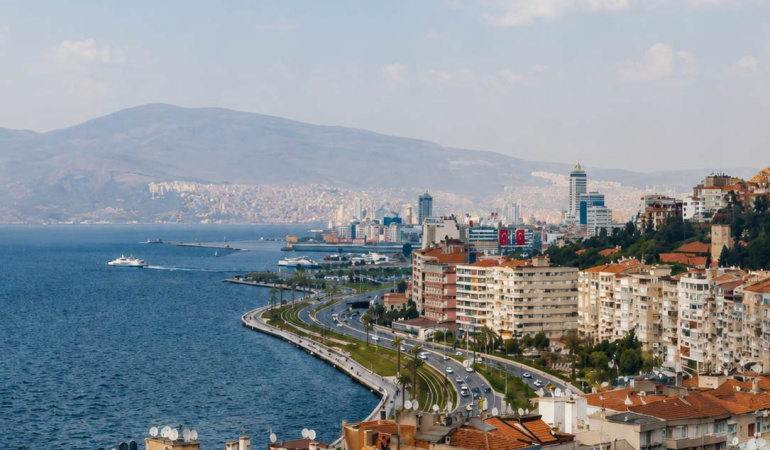 Mustafa Vatansever, 1 Trilyon Lira ile İzmir Yatırımlarını Karşılaştırdı