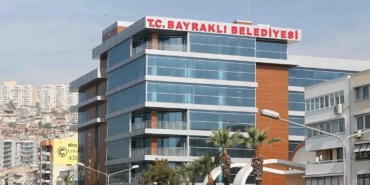 Bayraklı Belediyesi'nde yürütülen soruşturmada 45 kişi gözaltına alındı