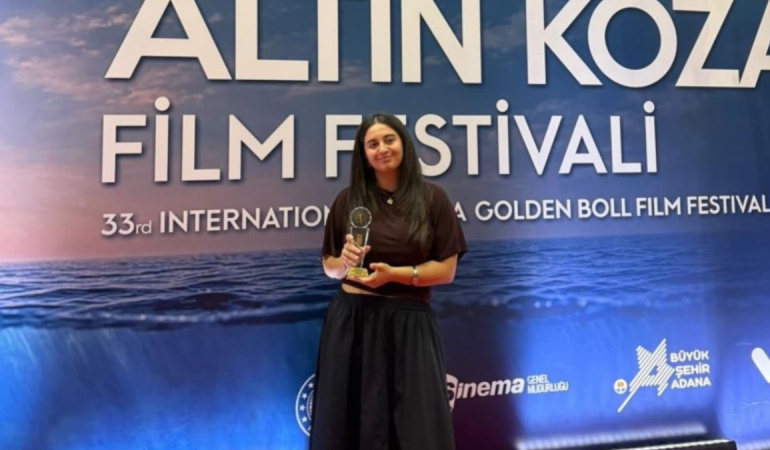 Ulviye Aleyna Sarıgül, Adana Altın Koza Film Festivali’nde Jüri Özel Ödülü’nü kazandı